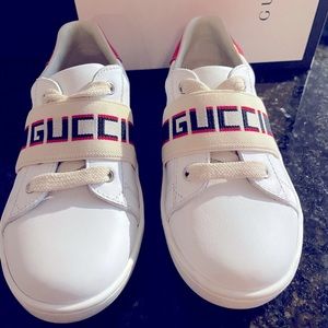 Gucci kids leather sneakers size 26 - 9 perfect condition